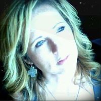 Stephanie Hurst Photo 34
