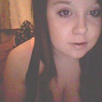 Carla Davies Photo 11