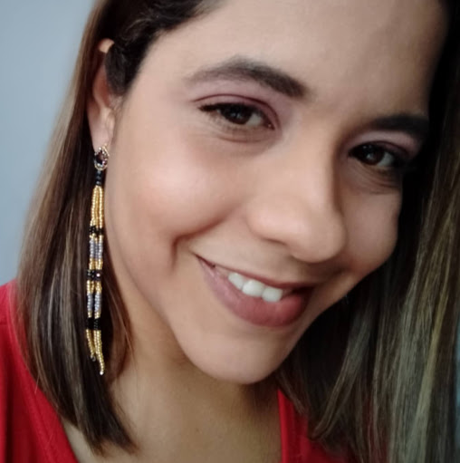 Esther Rivas Photo 21