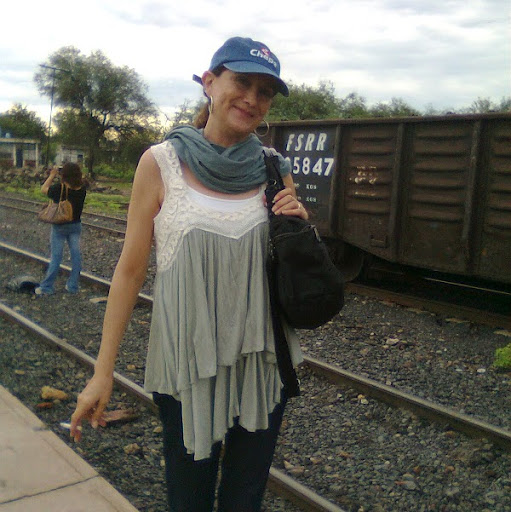 Carmen Cuellar Photo 29
