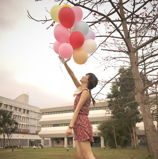 Ching Lee Photo 59