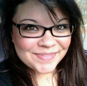 Erin Flores Photo 25