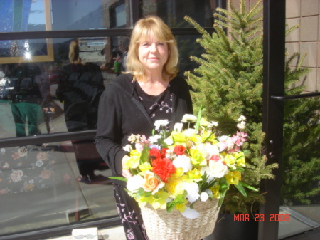 Roberta Hall Photo 23