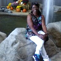 Roberta Hall Photo 41