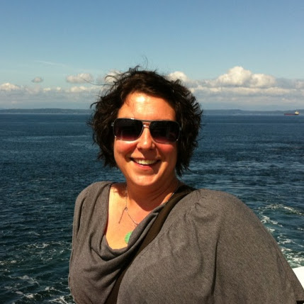 Stacy Larsen Photo 24