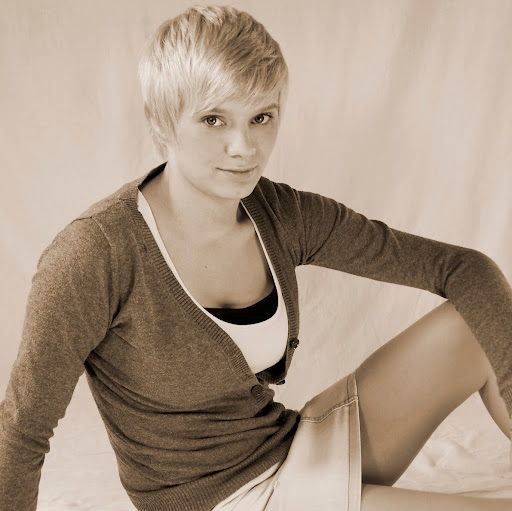Jennifer Krause Photo 39