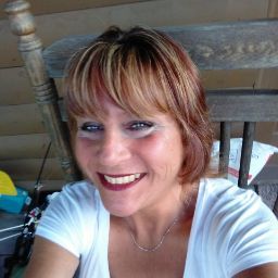 Lisa Mccune Photo 19