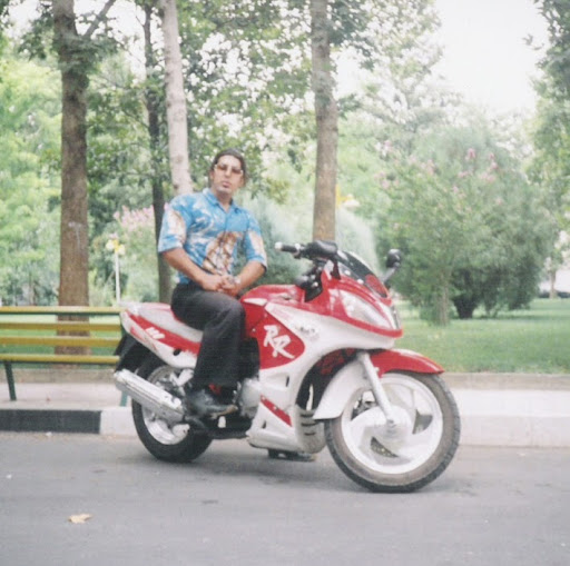 Amir Azizi Photo 21