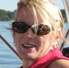 Julia Loughran Photo 17