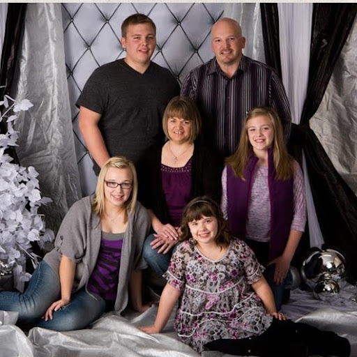 Lisa Wells Photo 39