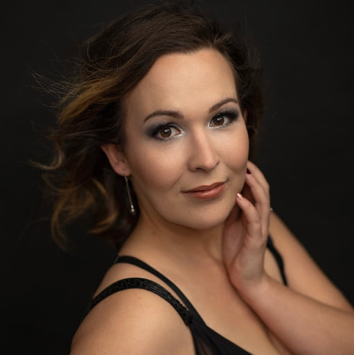Caroline Martens Photo 20
