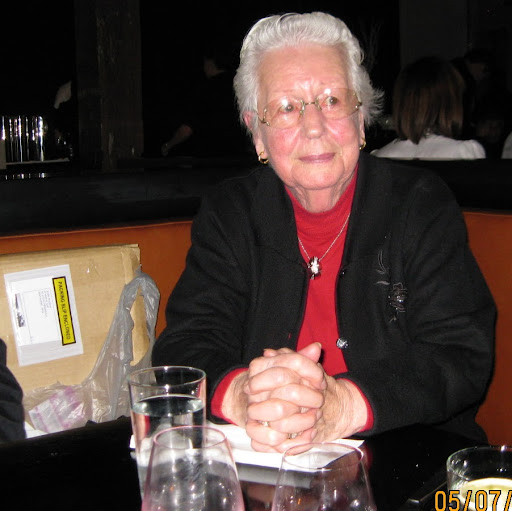 Mary Holt Photo 13