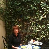 Kerryann Kelly Photo 9