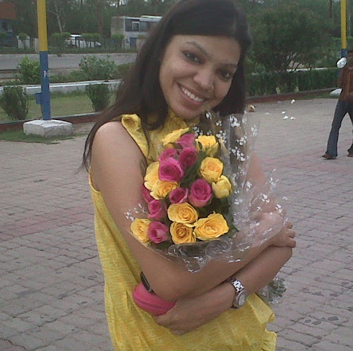 Pallavi Agrawal Photo 14