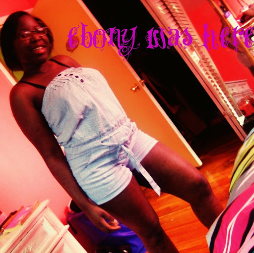 Ebony Williams Photo 14