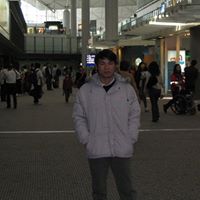Howard Nguyen Photo 34