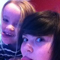 Amelia Moore Photo 26