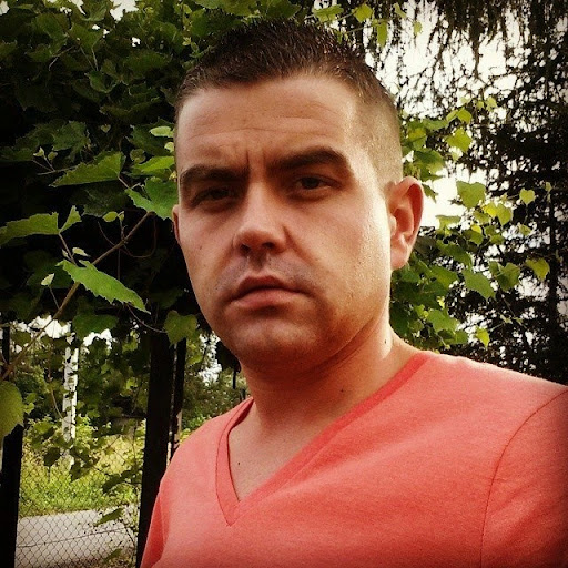 Piotr Marek Photo 16