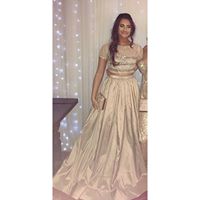 Jasmine Holmes Photo 24