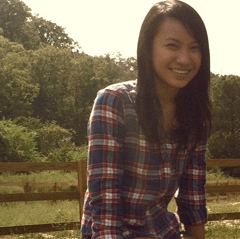Theresa Nguyen Photo 29