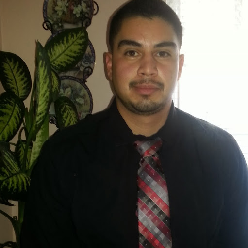 Hector Flores Photo 34