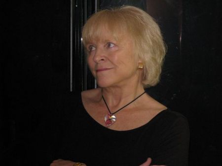 Cindy Walker Photo 17