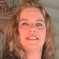 Lisa Sproles Photo 3
