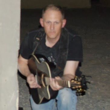 Bruce Curtis Photo 35