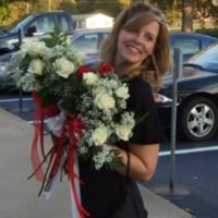 Elizabeth Glenn Photo 24