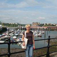 Julie Fielding Photo 28