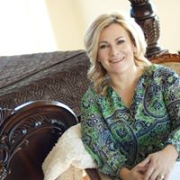 Jennifer Cowgill Photo 10