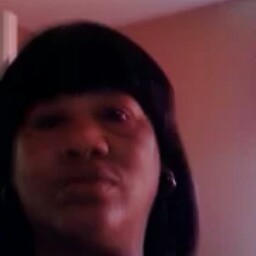 Loria Brown Photo 13