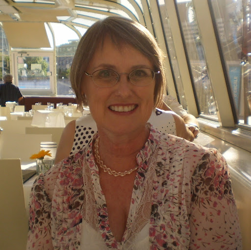 Pam Hahn Photo 19