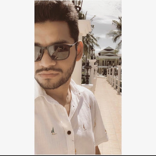 Kelvin Flores Photo 22