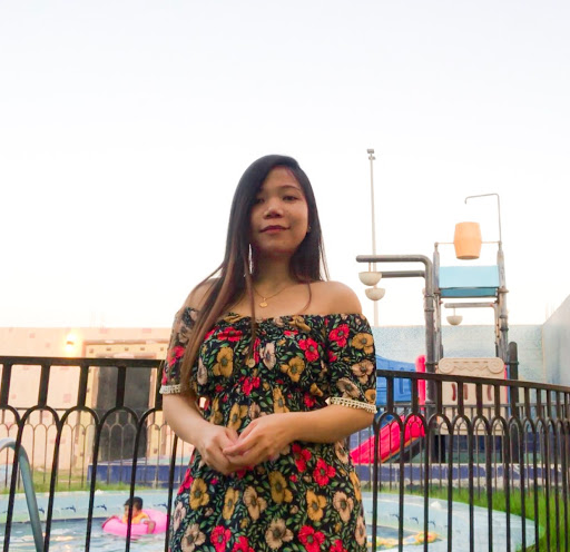 Nicole Lee Photo 28
