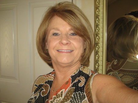 Carolyn Garrett Photo 17