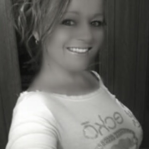 Nichole Dixon Photo 25