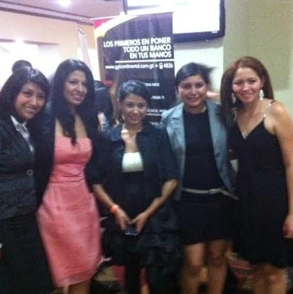 Karen Cruz Photo 21