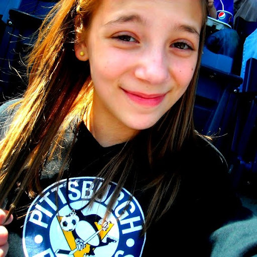 Kayla Lopez Photo 28