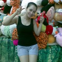 Julie Huynh Photo 28