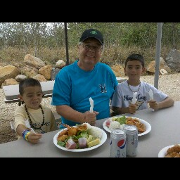Robert Kays Photo 10