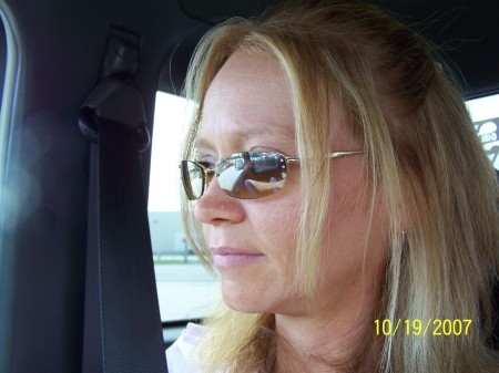 Rebecca Cole Photo 25