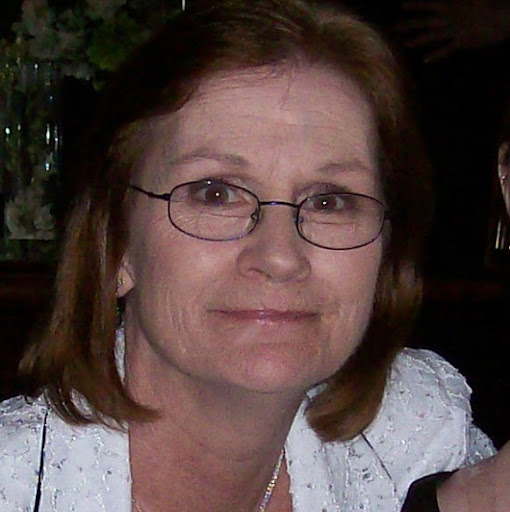 Kathleen Elliott Photo 24