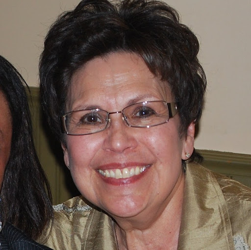 Betty Fuentes Photo 25