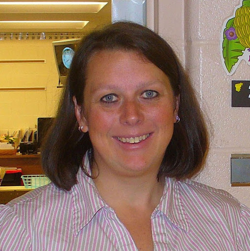 Carolyn Carr Photo 39