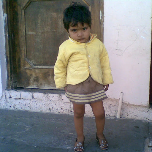 Aslam Khan Photo 12