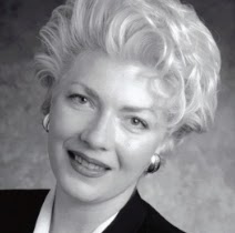 Sara Benson Photo 37