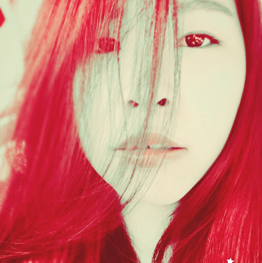 Katherine Lee Photo 9