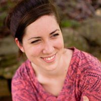 Sara Whitten Photo 34