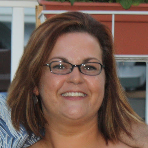 Jennifer Holmes Photo 24